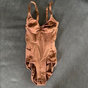 SKIMS Seamless Sculpt Brief Bodysuit Bronze